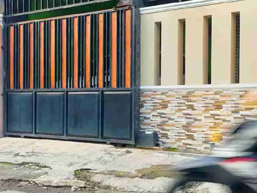 Dijual rumah minimalis 2 lantai semanggi