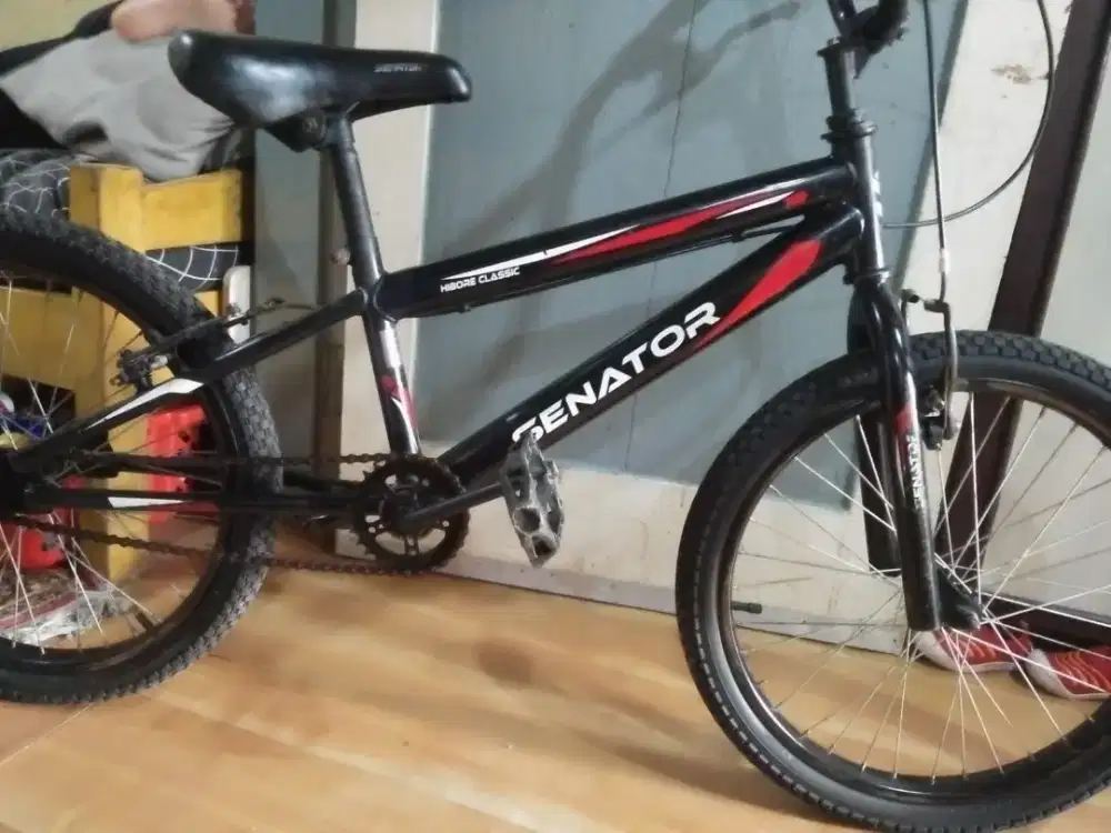 Sepeda BMX senator UK 20