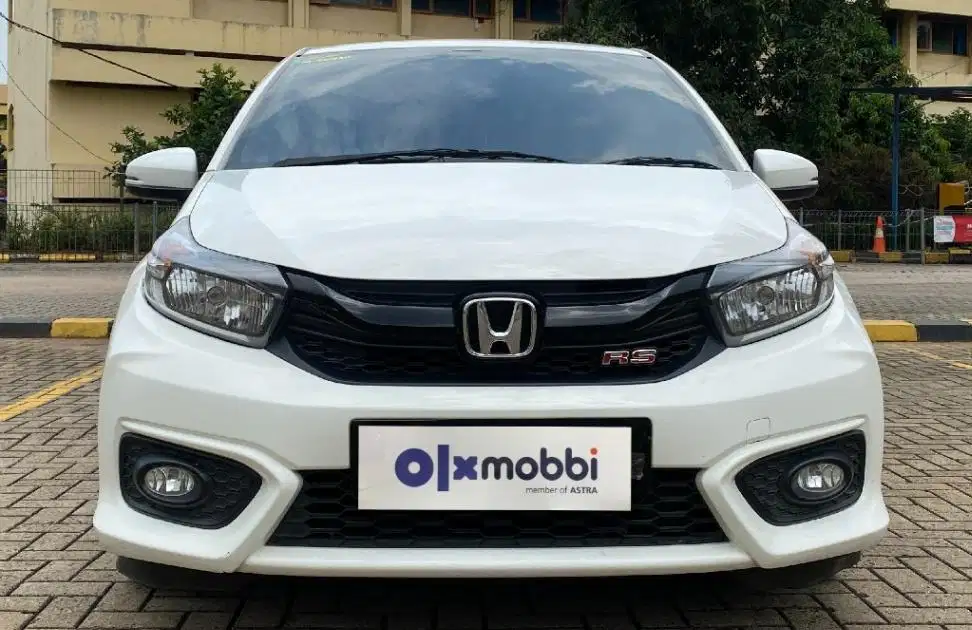 TDP 8,JT, TERMURAH Honda Brio 1.2 RS Bensin-AT Putih 2019