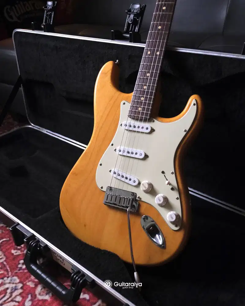 Gitar Fender Stratocaster American Standard Ashwood 2000