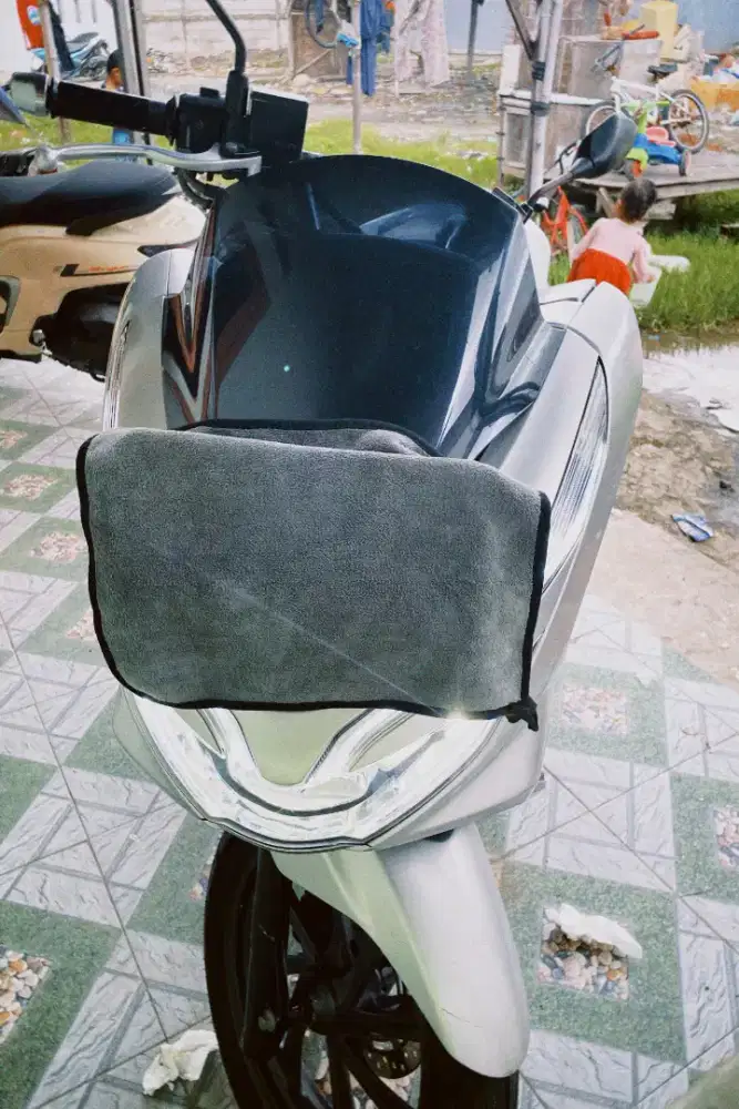 PCX TAHUN 2019 warna abu abu