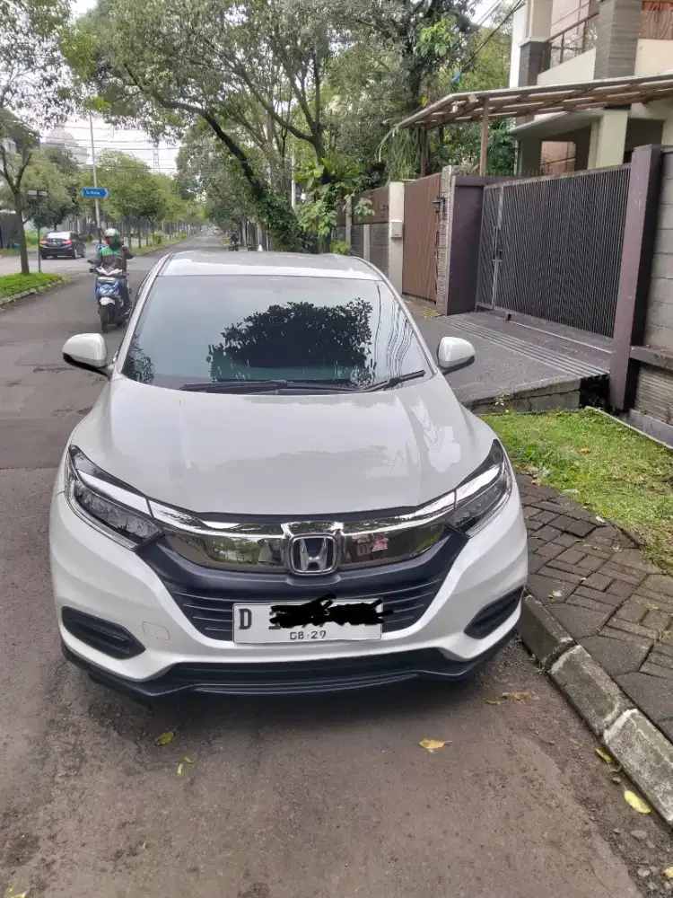 HRV THN 2019 type SE Facelift low.km..! istimewa!1.tgn dari baru.