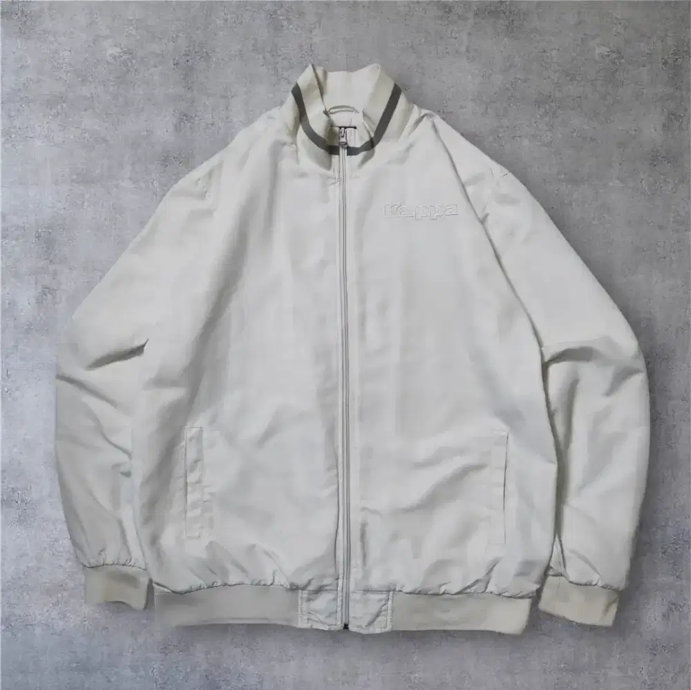 jaket tracktop KAPPA white of white used good