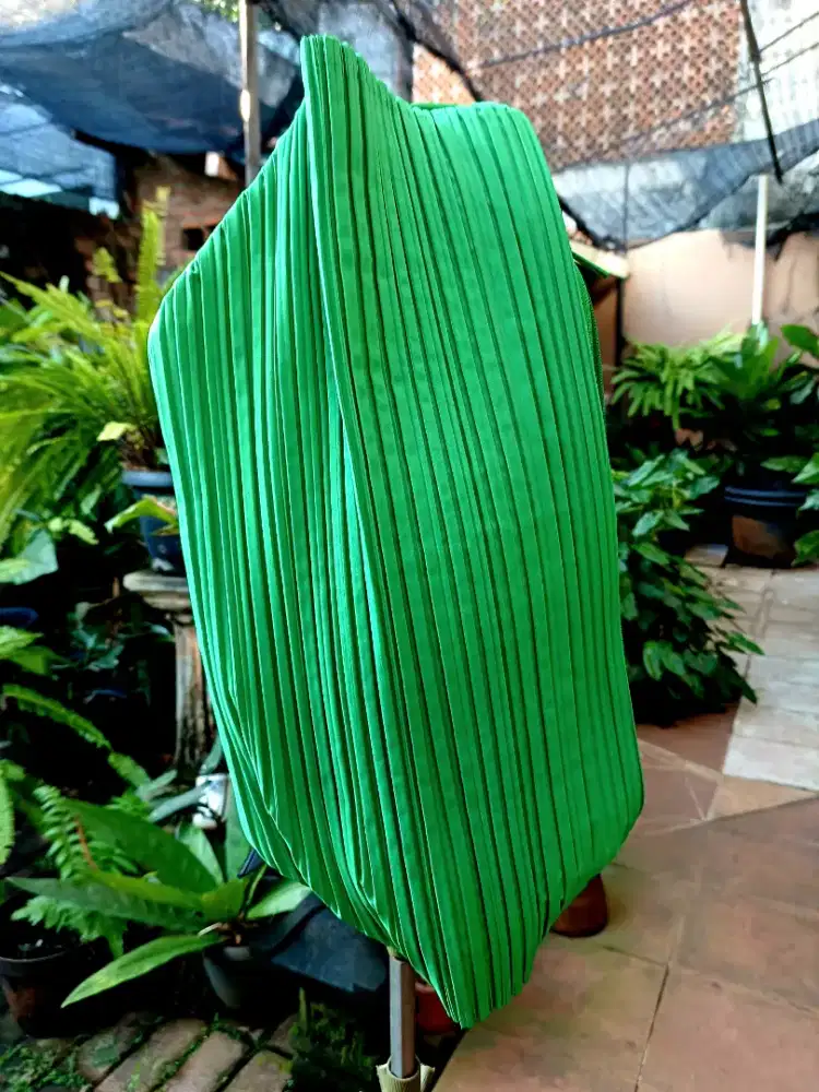 Shoulder Bag Pleats Tas Punggung ala Miyake Size Besar