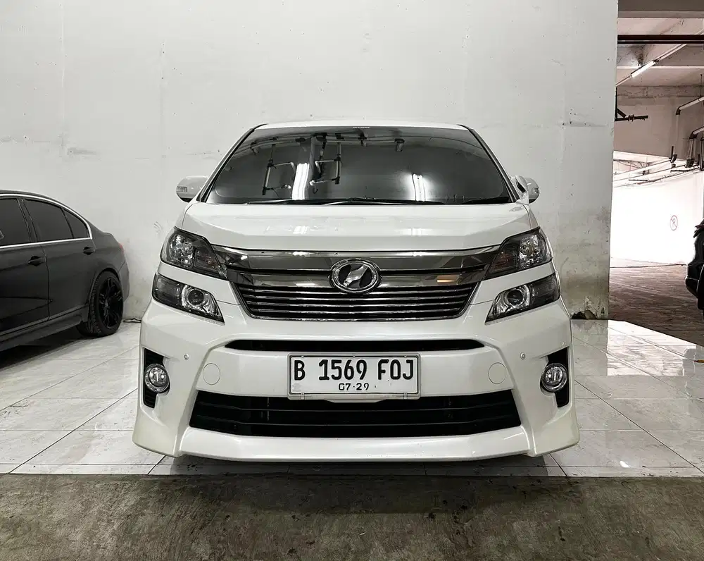 Vellfire ZG 2014 Cat Full Original semua Kondisi Istimewa Sekali