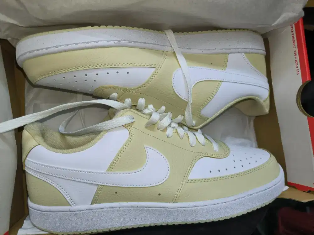 Nike Court Vision Low