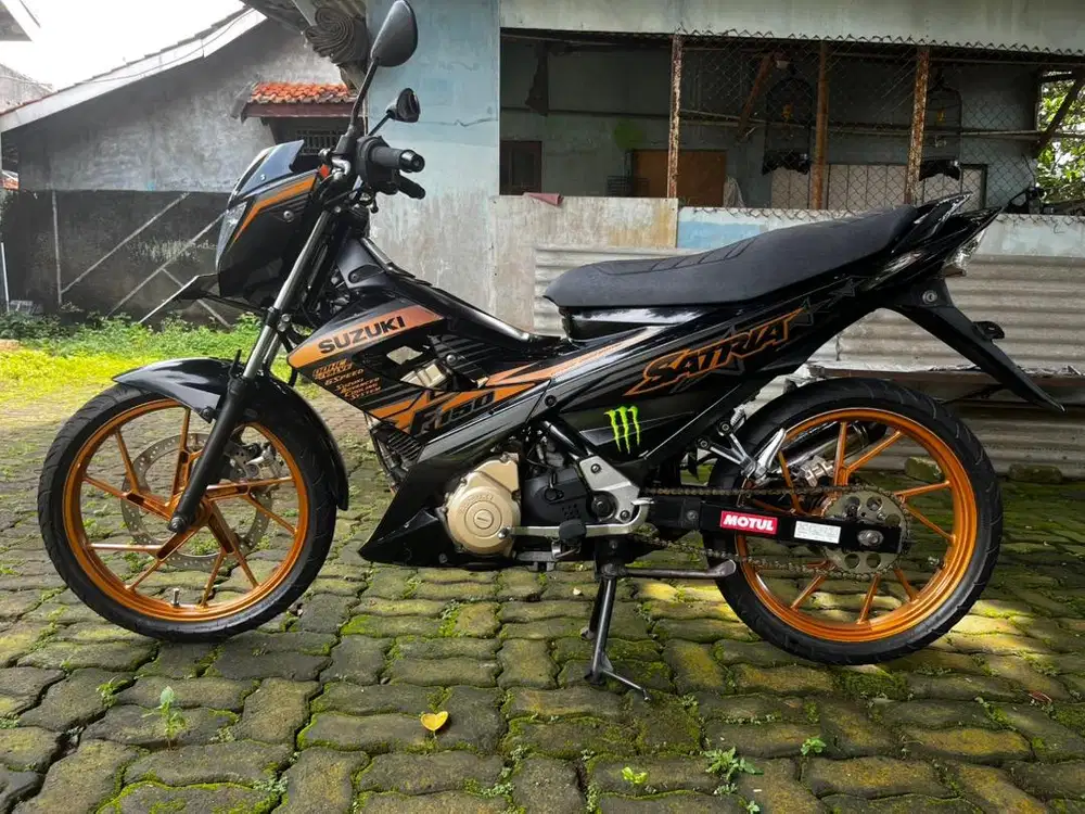 Suzuki Satria FU 150 Black Fire