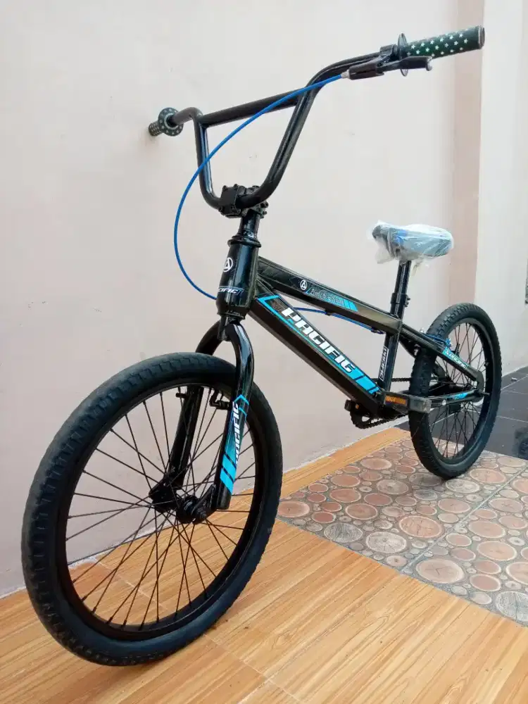 Sepeda BMX Ukuran 20