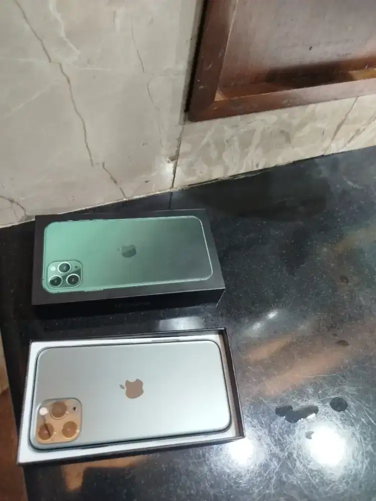 iPhone 11 pro 256gb tahta Apple baru