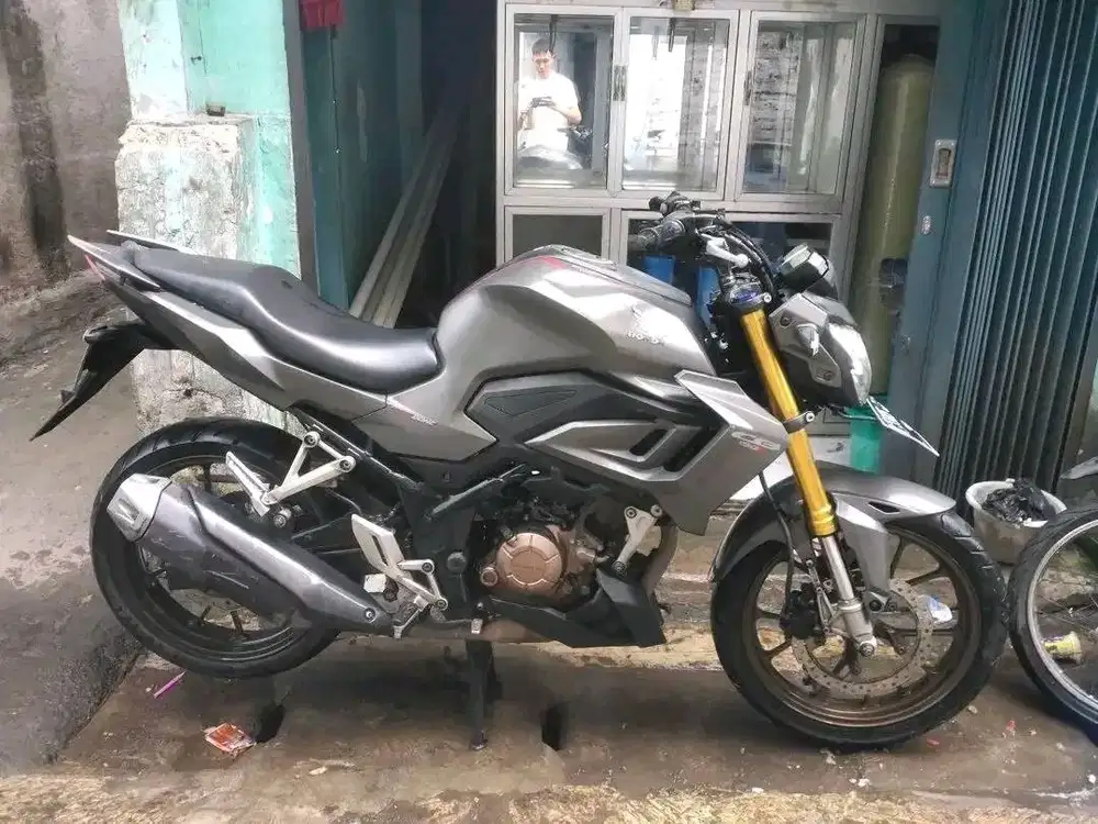 CB150R STREETFIRE BKPB ONLY