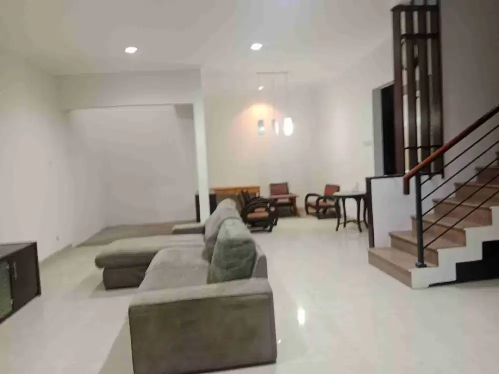 D sewa rumah muara karang