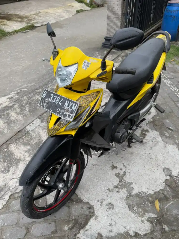 Revo asli kuning THN 2007 plat B Jakarta