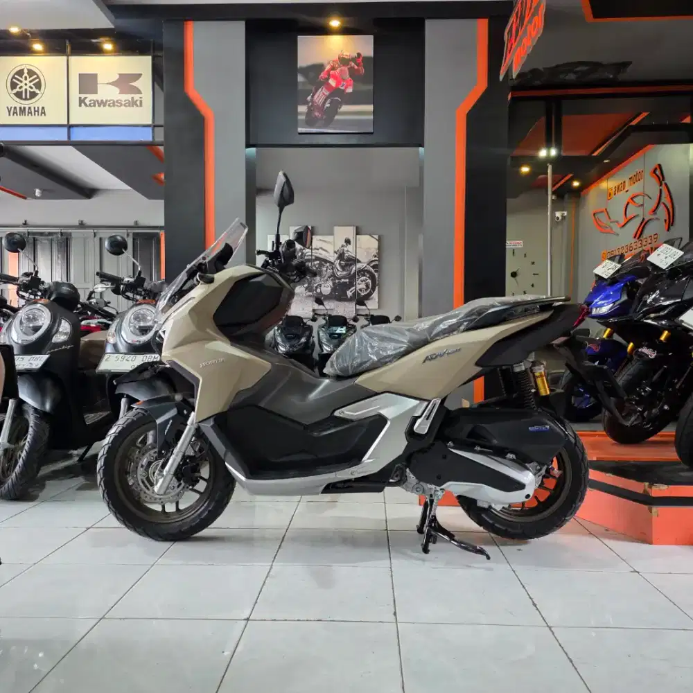 ADV 160 ABS KILOMETER O