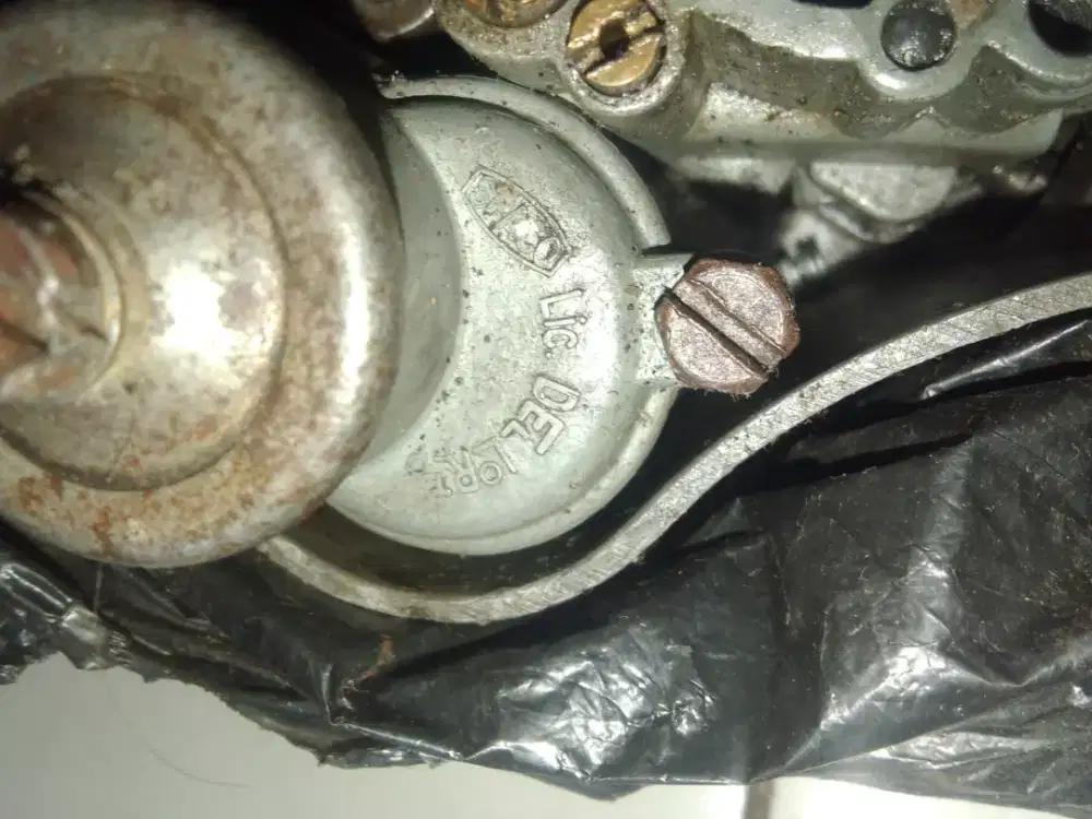 Karburator vespa original bawaan motor ukuran 20.20