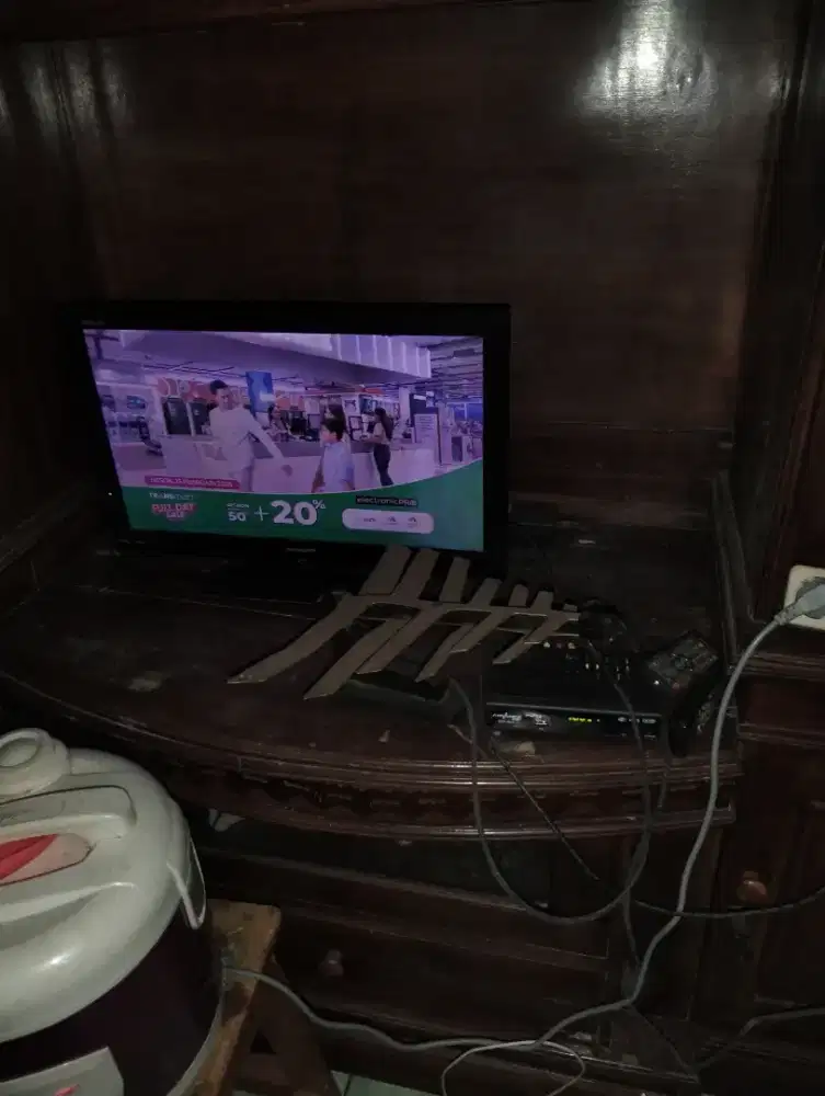 TV SHARP 25 in jual apa adanya