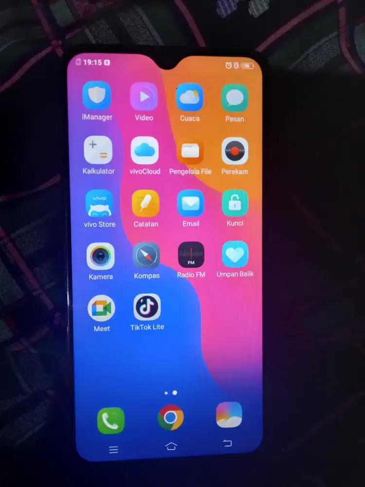 Vivo y91c 2/32gb minus kamera belakang kurang bagus