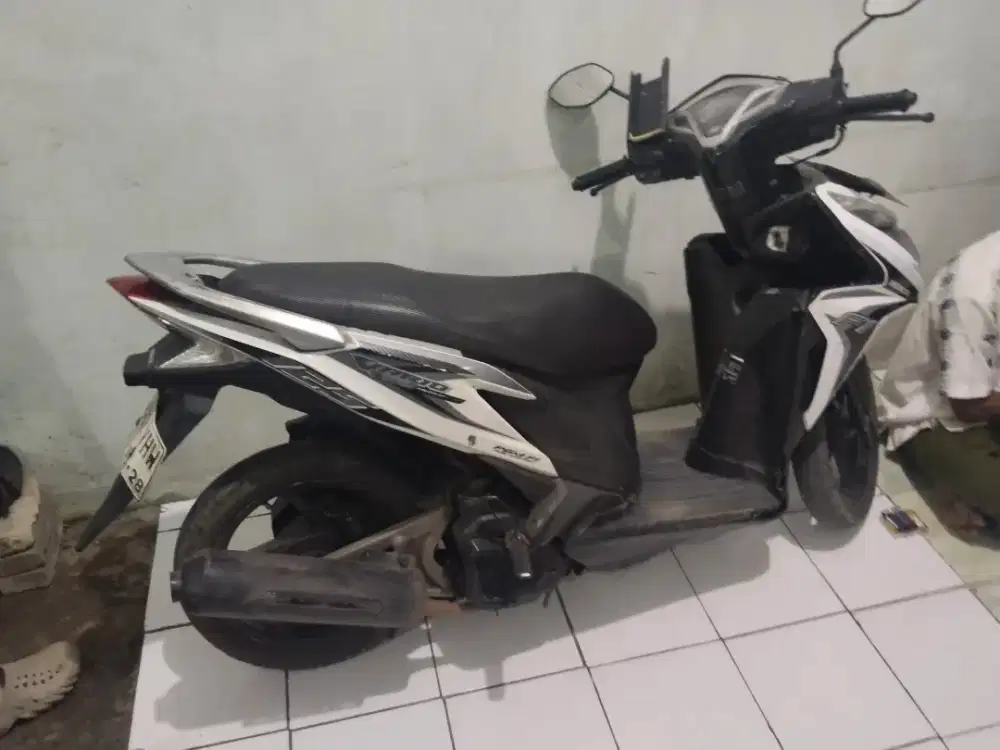 Dijual motor seken vario techno terawat pemakaian pribadi