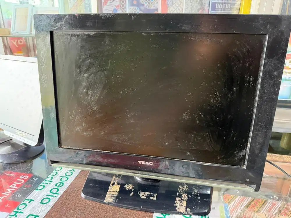 Monitor TEAC Bekas