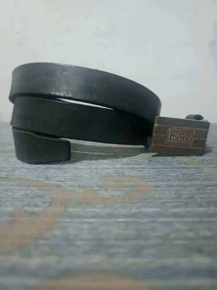 Ikat Pinggang Kulit Pria Hugo Boss Original