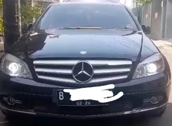 MERCY C200 CGI tahun 2010