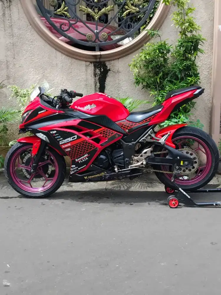 Kawasaki ninja 250 FI ABS SE bisa TT bt tukar tambah barter