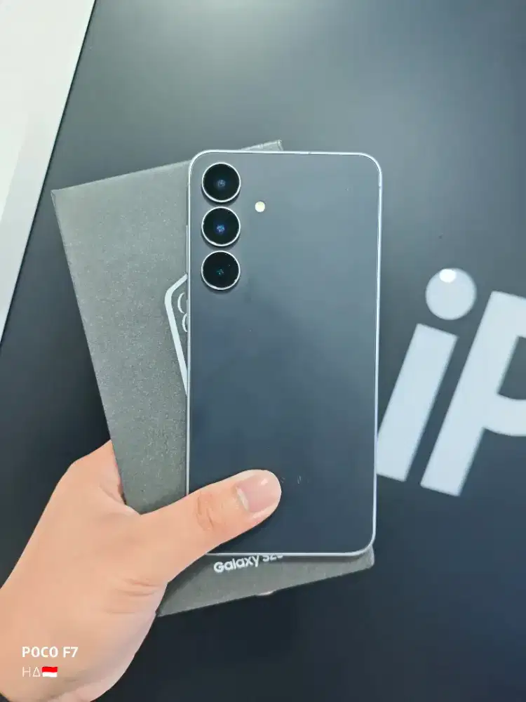 Samsung Galaxy S25 FE 8/258 Black like new