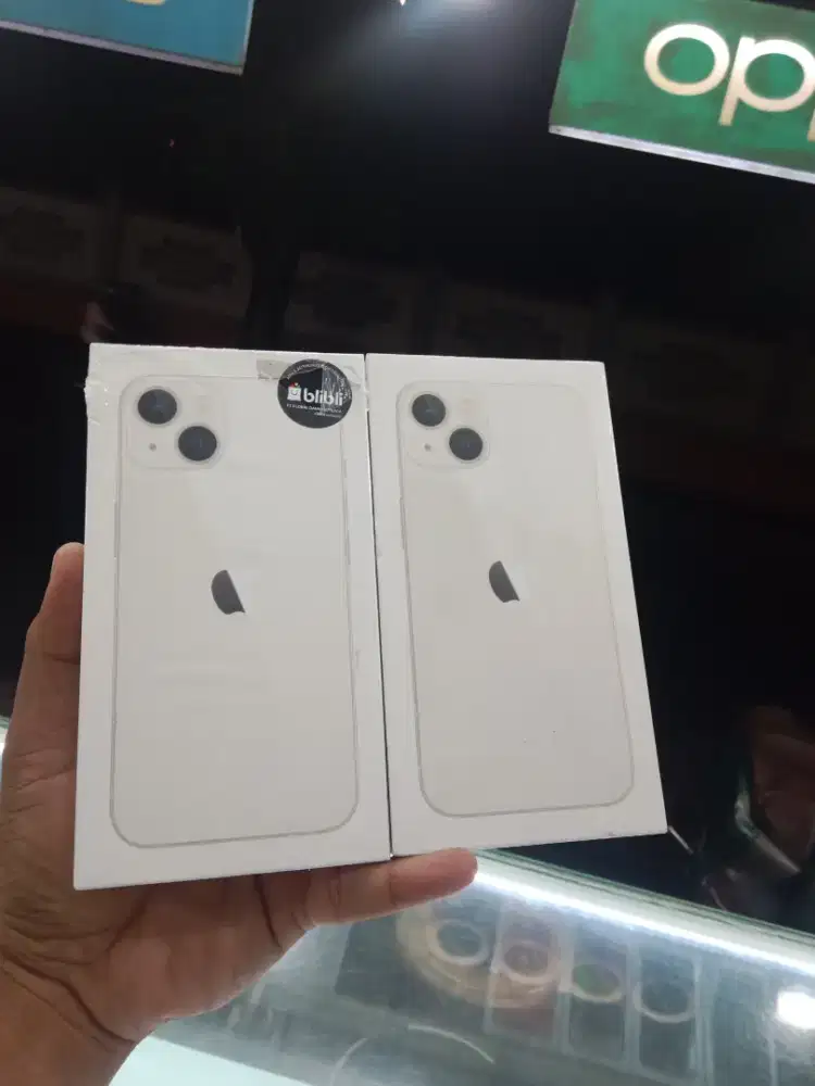 New iphone 13 128gb starlight garansi resmi 1 tahun ibox