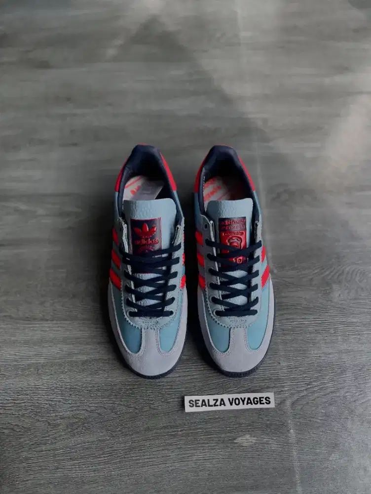 SEPATU ADIDAS CASUAL