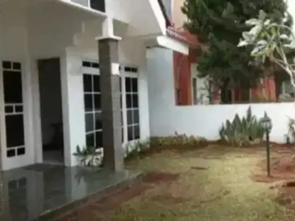 Jual Cepat Rumah 1 1/2 Lantai Griya Loka BSD Bagus Baja Ringan