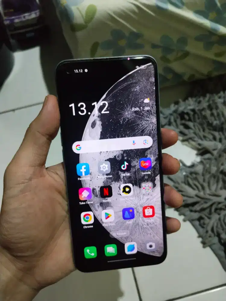 Oppo A76  Resmi