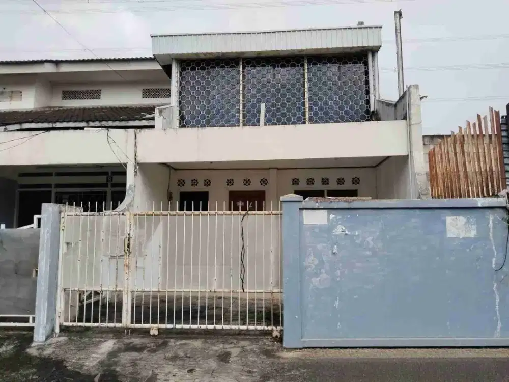 RUMAH ISTIMEWA TAPI murah di Pondok Bambu, Duren Sawit
