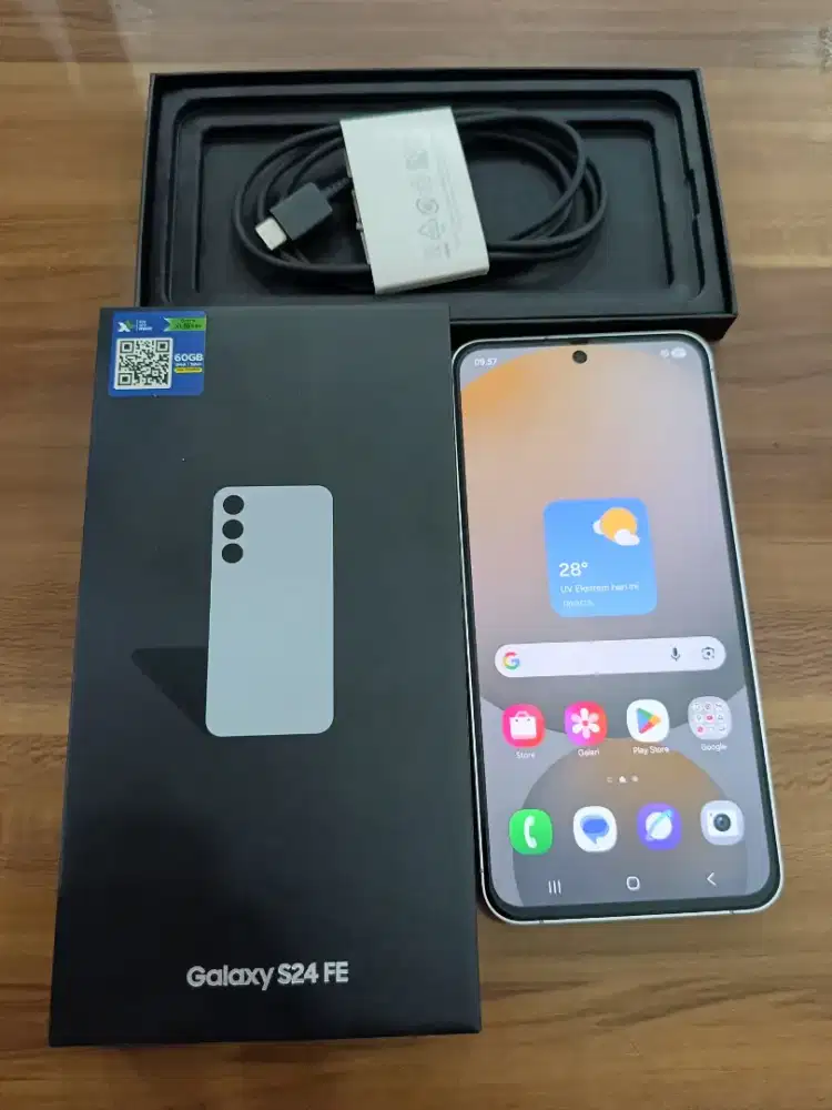 SAMSUNG S24FE 8/256 SECOND