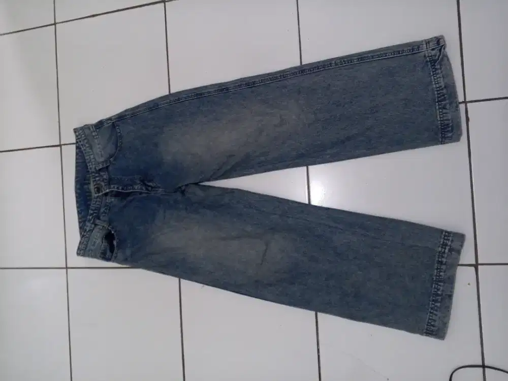 baggy jeans bekas