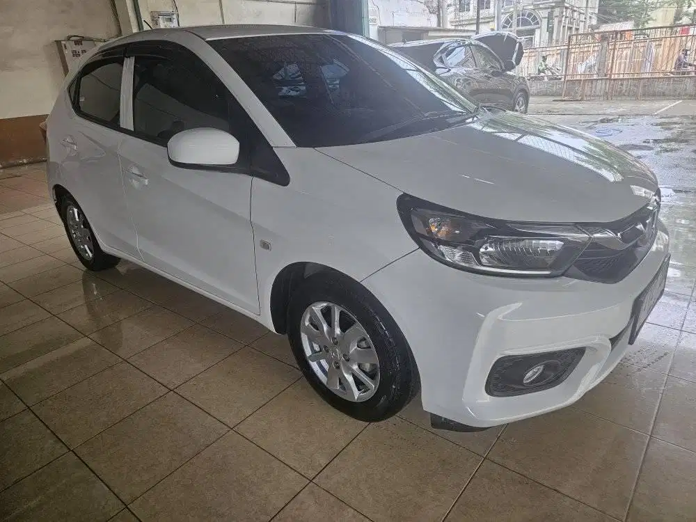 Honda All New Brio 1.2 E CVT 2022 Putih