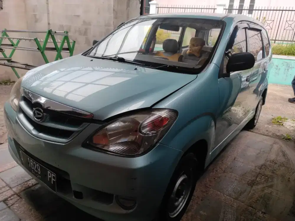 DAIHATSU F 600 RV 1.0 MT 2006