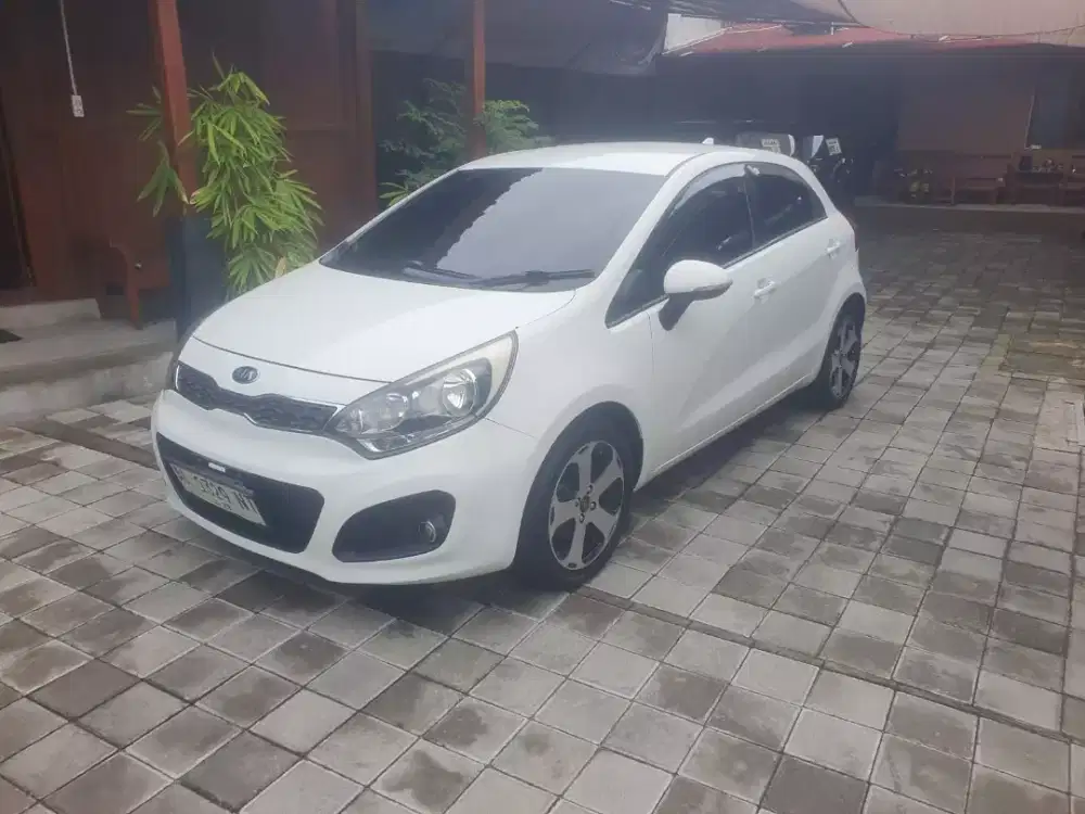 KIA RIO CVVT 2013 MATIC