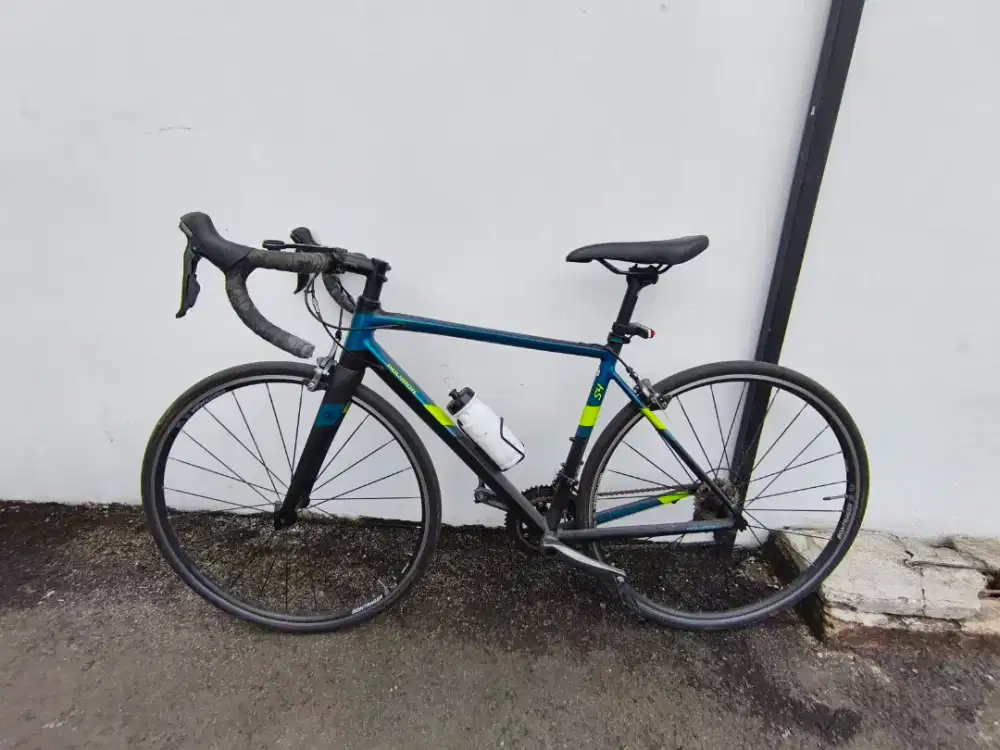 Polygon Strattos S4 shimano tiagra no 105 mosso Twitter pacific