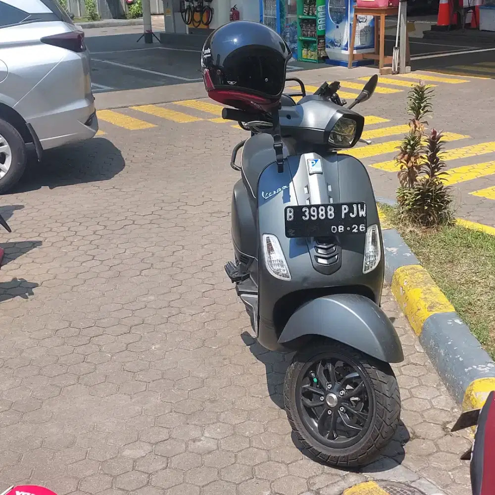 VESPA MATIC 125 tahun 2021. km 50.000