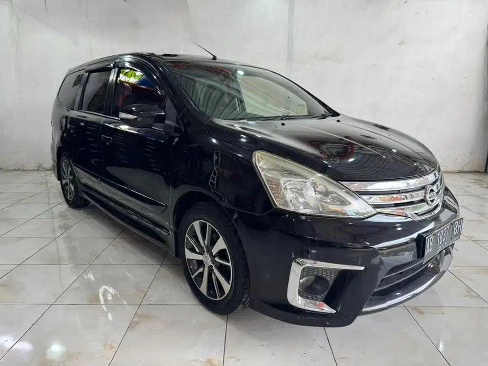 Nissan Grand Livina xv HWS matic 2017