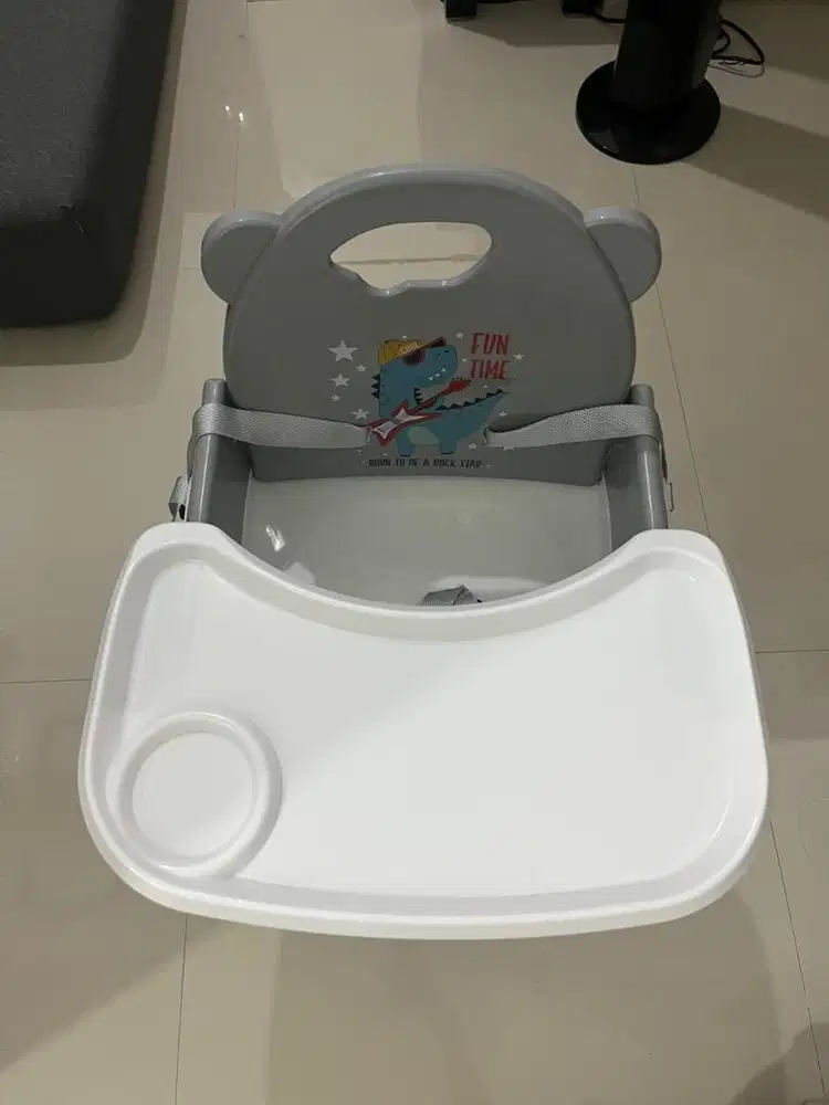 Kursi Makan Bayi