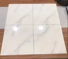 Tukang kramik dan plapon