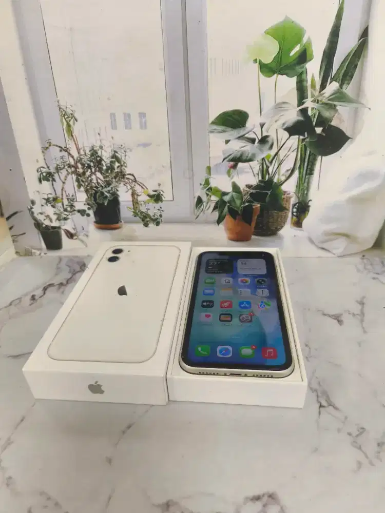Jual iPhone 11 iBox 128 GB bh75% normal semua