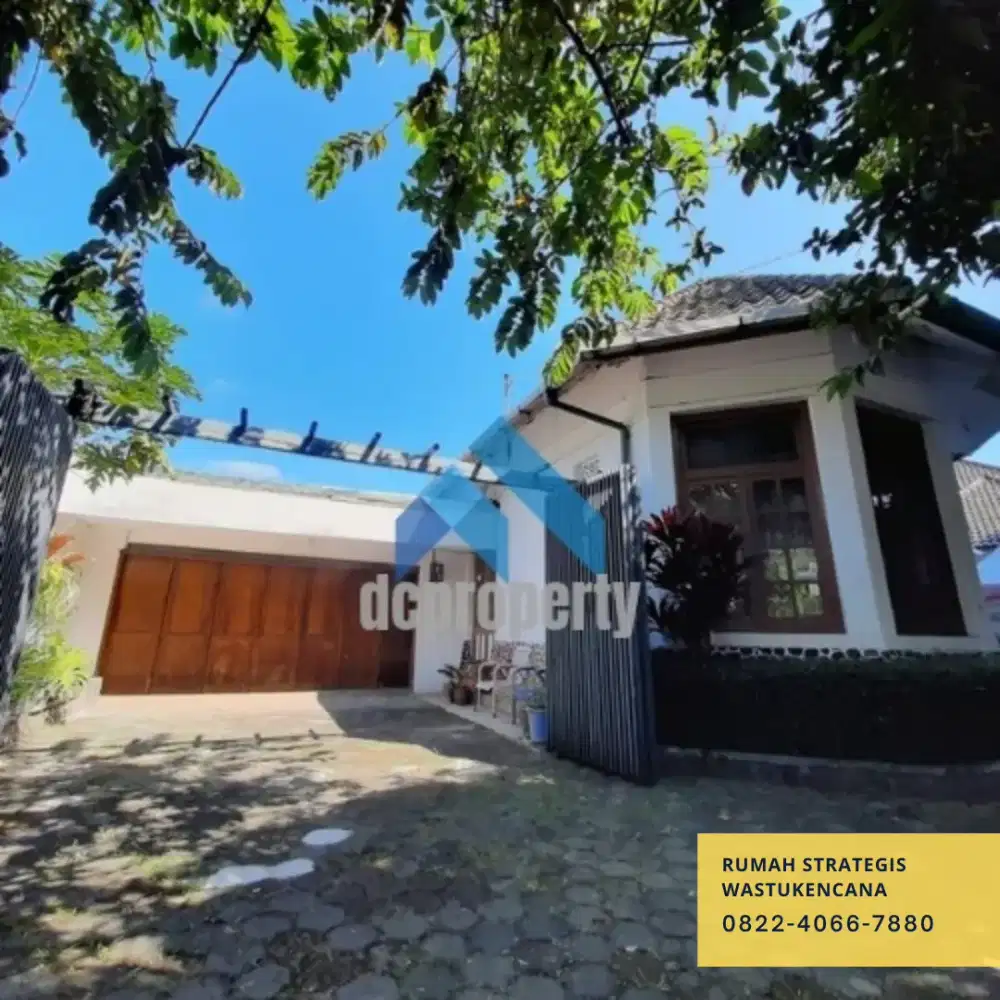 Bangunan strategis jalan utama area Tamansari bandung