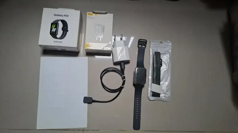 Samsung galaxy fit 3 fullset mulus lengkap aksesories