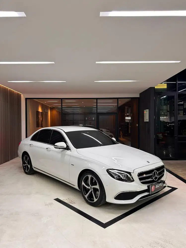 Mercedes Benz E300 Sport Style 2020 Putih Km8rb B555PVM Nik 2019