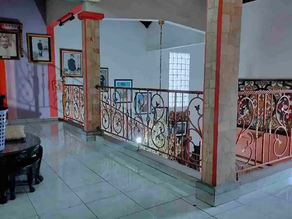 DEPAN TVRI RUMAH HOEK 2LANTAI HARGA KEPPET 1.9 NEGO KERAS