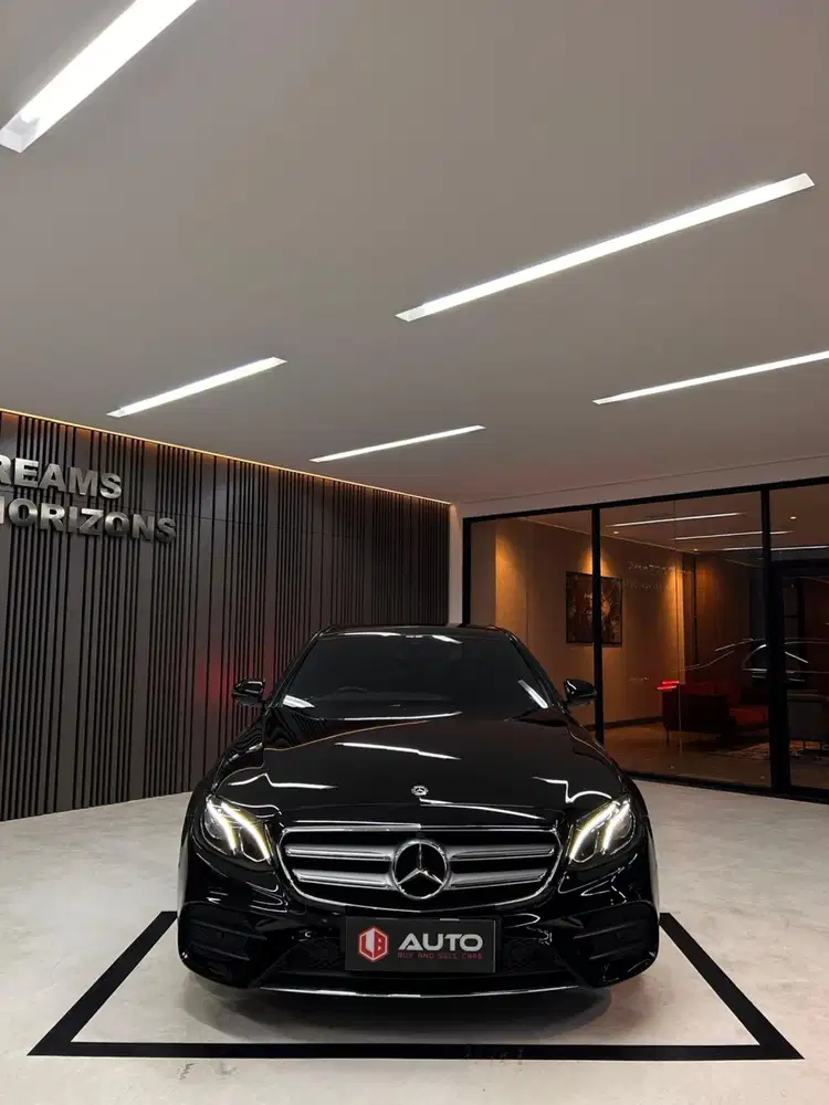 Mercedes Benz E300 AMG 2018 Hitam Mercy Km13rb B116SUS