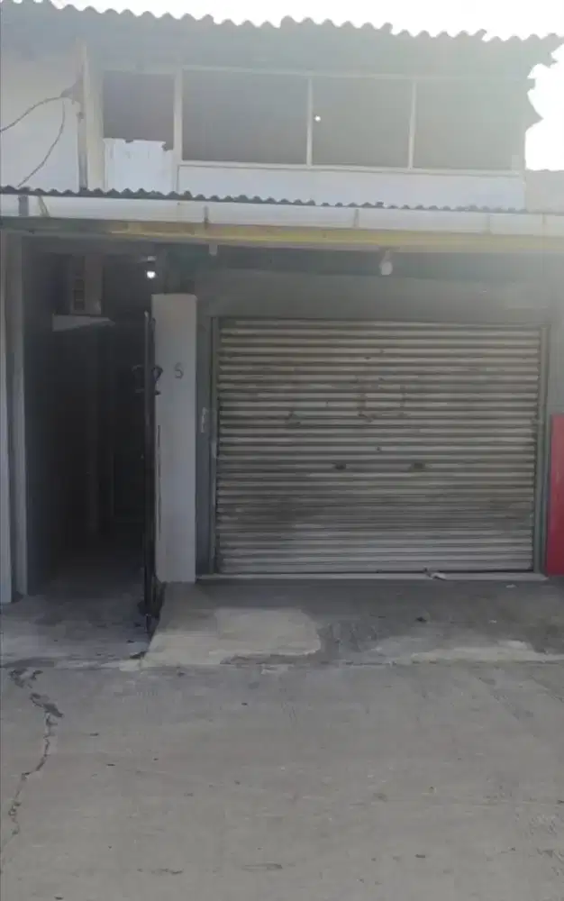 Disewakan rumah kontrakan kecil strategis