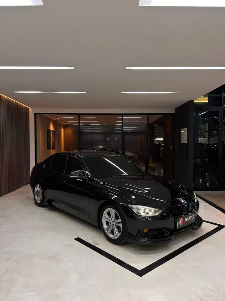 BMW 320i F30 AT 2015 Hitam D1030XHO Km65rb Nik 2014