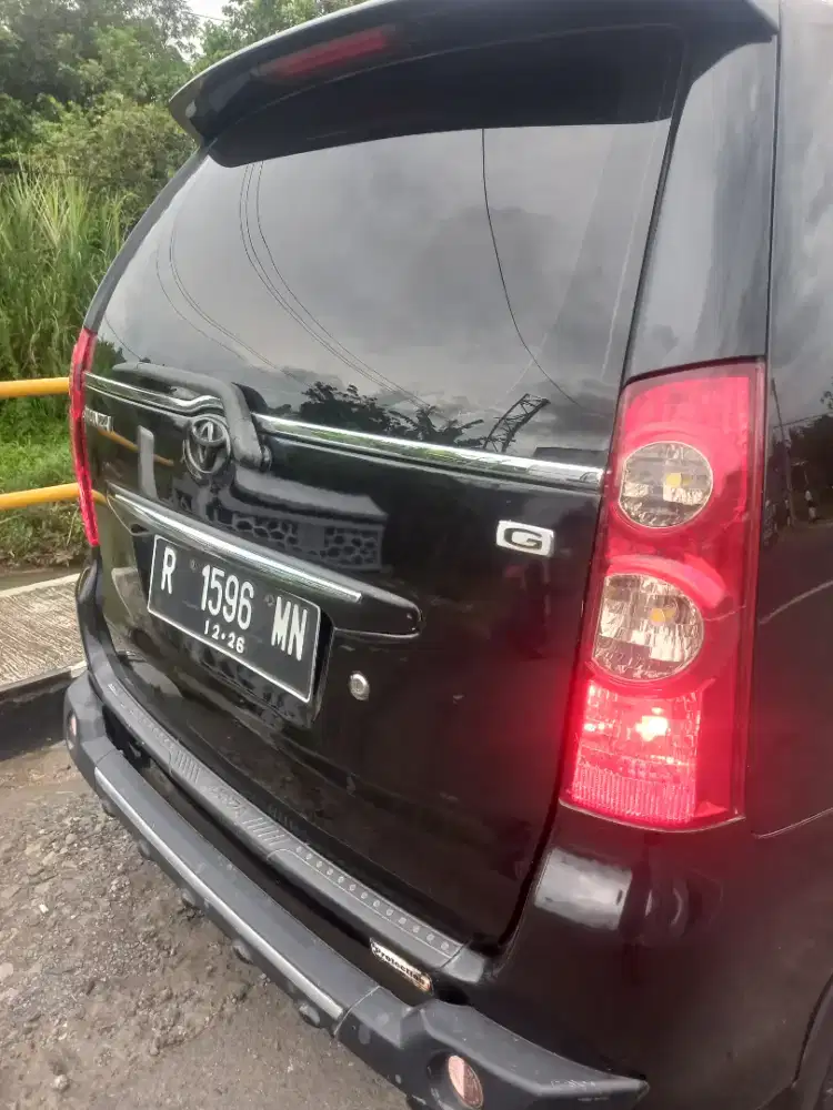 Dijual avanza G Manual 2011